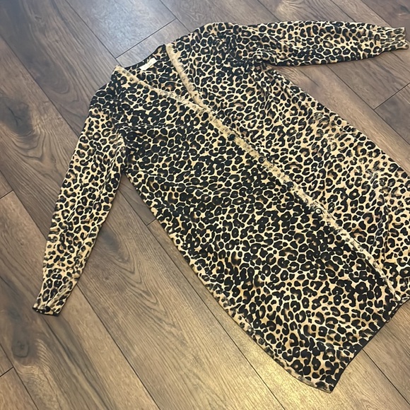Elan cheetah print cardigan size medium - Picture 3 of 8